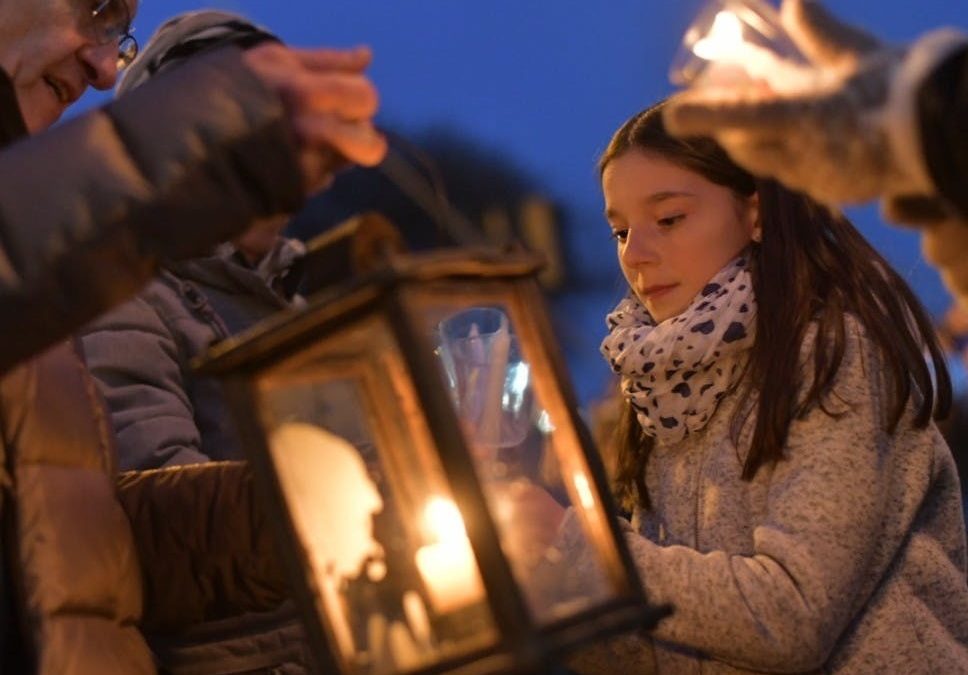 Accueillir la flamme de Bethléem